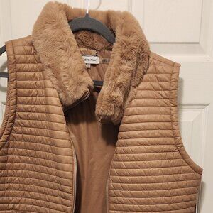 NWT Calvin Klein Faux Fur Collared Vest Camel Tan